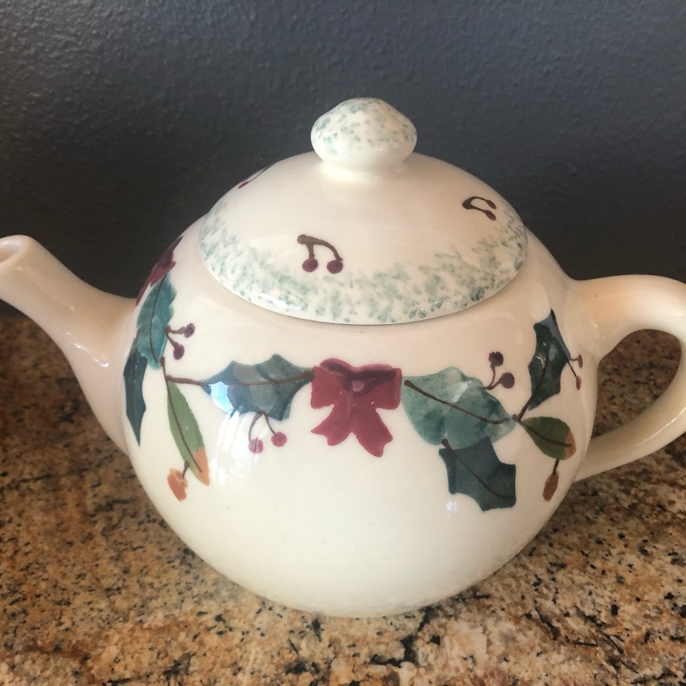 Hartstone NWOT Vintage Christmas Holiday Garland teapot